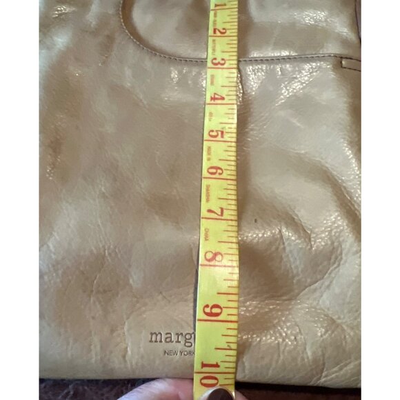 Margot New York Beige Crossbody Bag With Adjustable Strap & Zipper Pocket - Picture 2 of 8